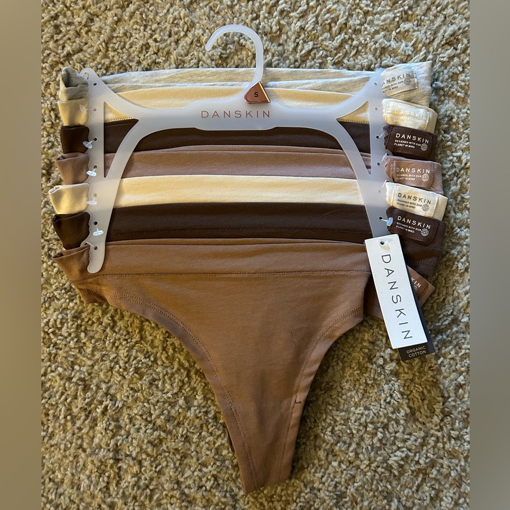 Organic cotton thong set NEW WITH TAGS